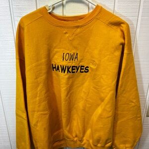 Vintage Starter Iowa Hawkeyes Crewneck Sweatshirt—Men’s Large